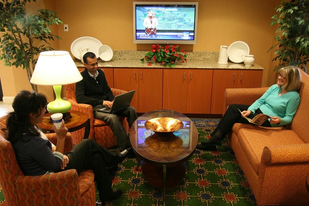 Hampton Inn & Suites Lathrop Beltér fotó