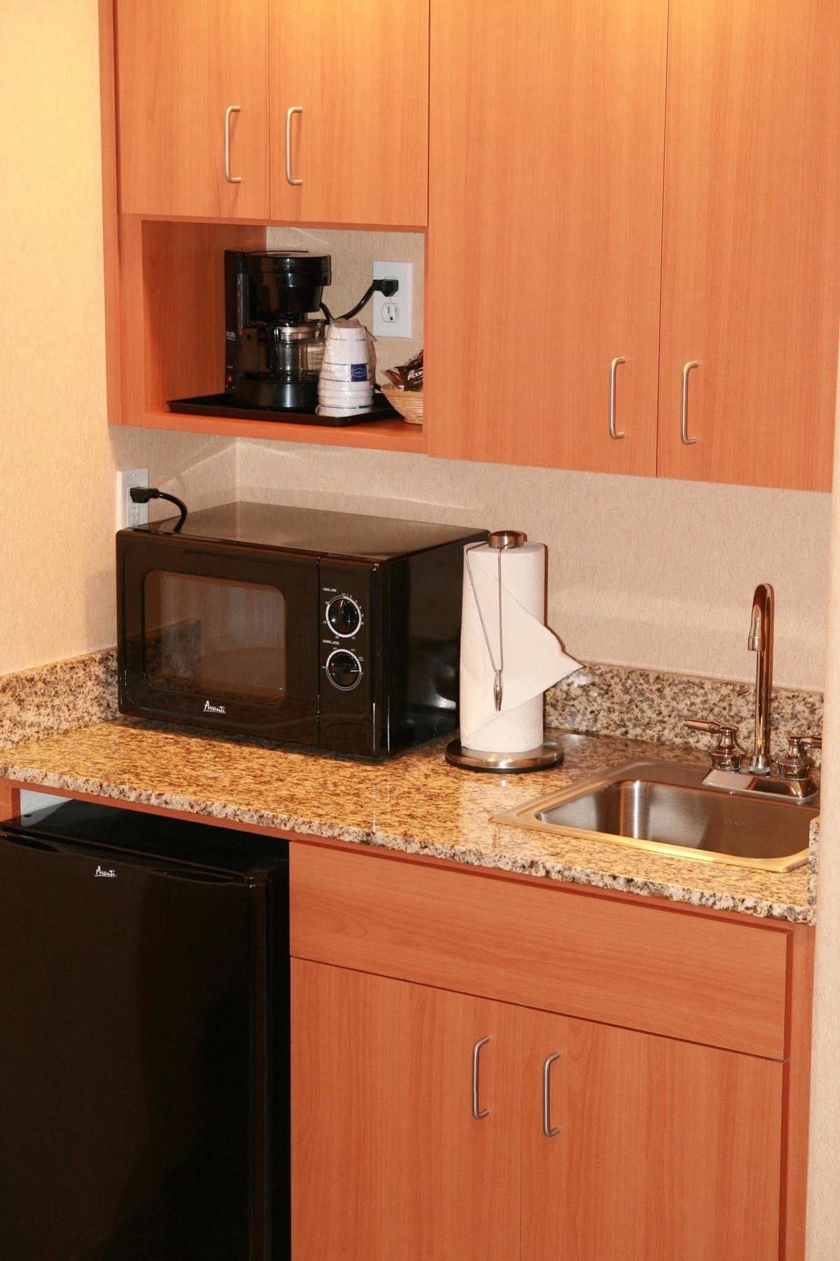 Hampton Inn & Suites Lathrop Szoba fotó