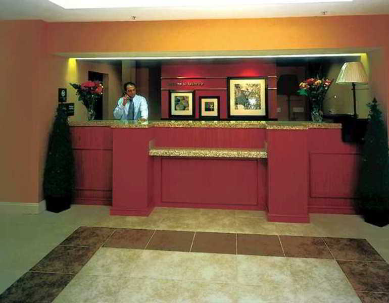 Hampton Inn & Suites Lathrop Beltér fotó